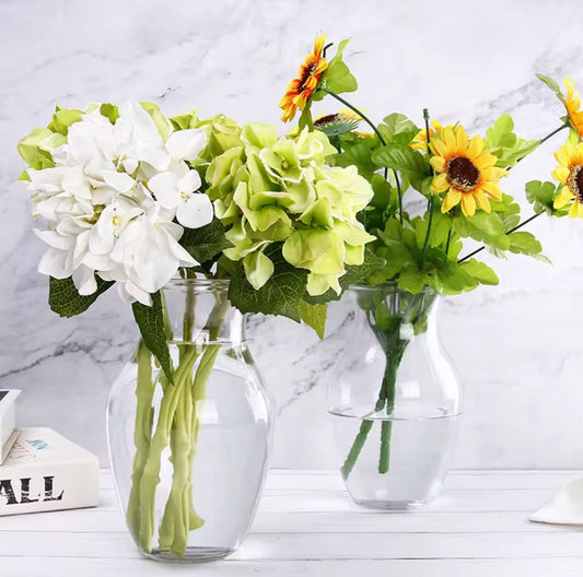 Transparent Vase ( 19.5x10cm)