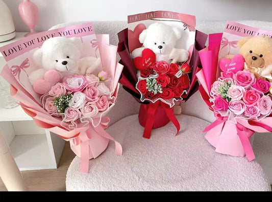 Bouquet Crochet and teddy bear ( 30x40cm)